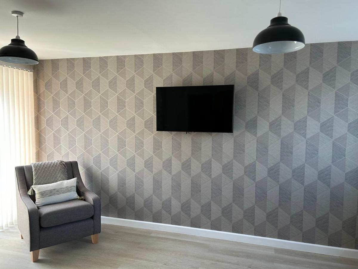 Chapel Court Apartments Cannock Exterior photo